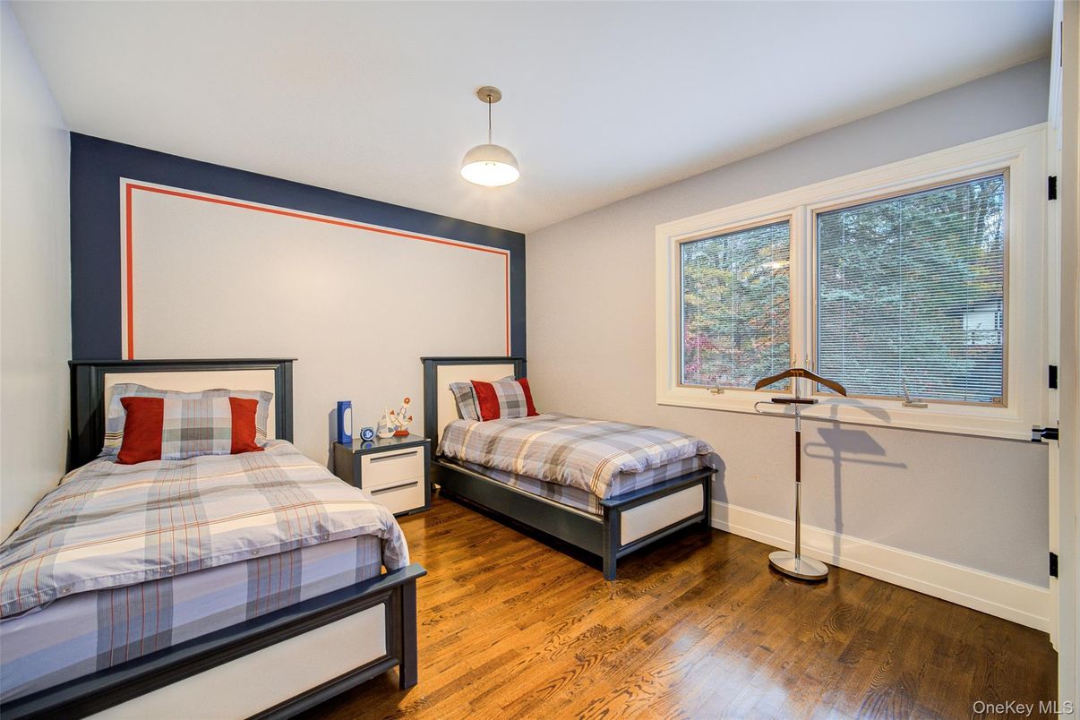 Bedroom, Interior, Pendant Lights, Wood Texture Flooring