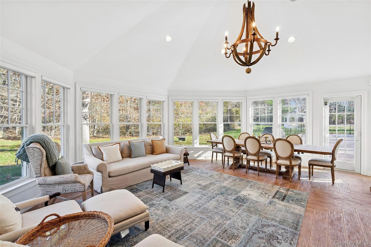 Chandelier, Dining room, Interior, Living room, Recessed Lighting, Sun Room, Wood Texture Flooring