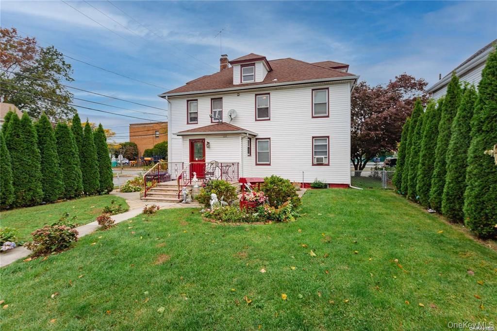 Backyard, Exterior, Facade, Georgian