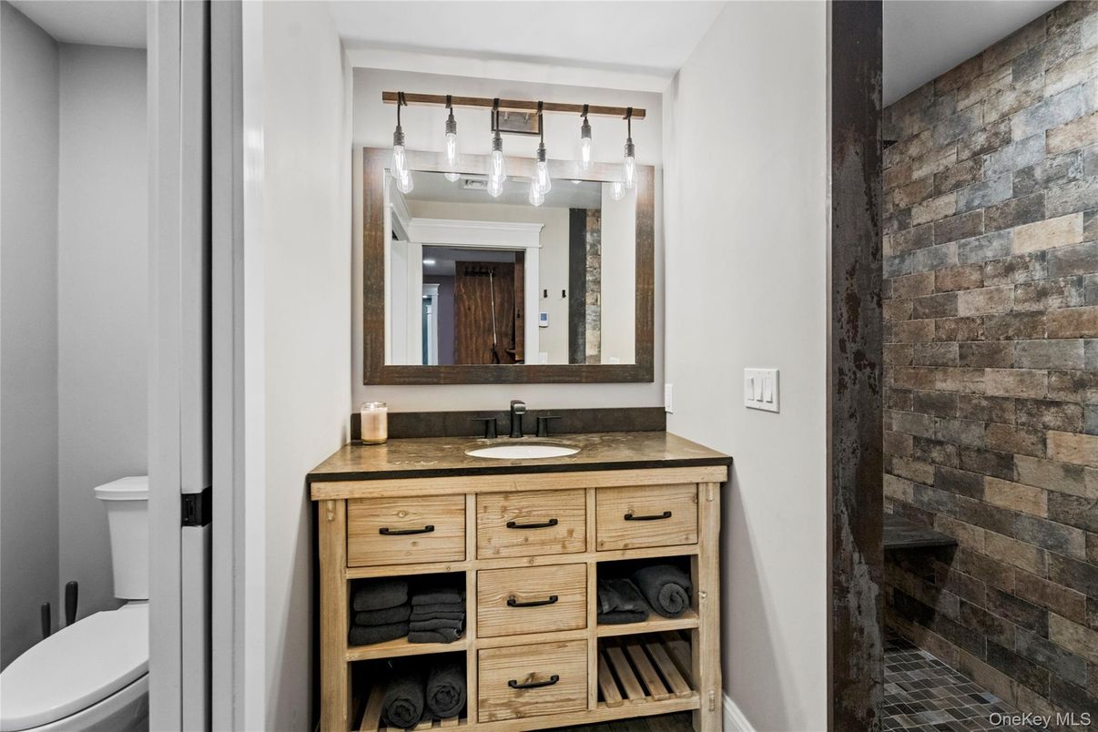 Bathroom, Interior, Stone Walls