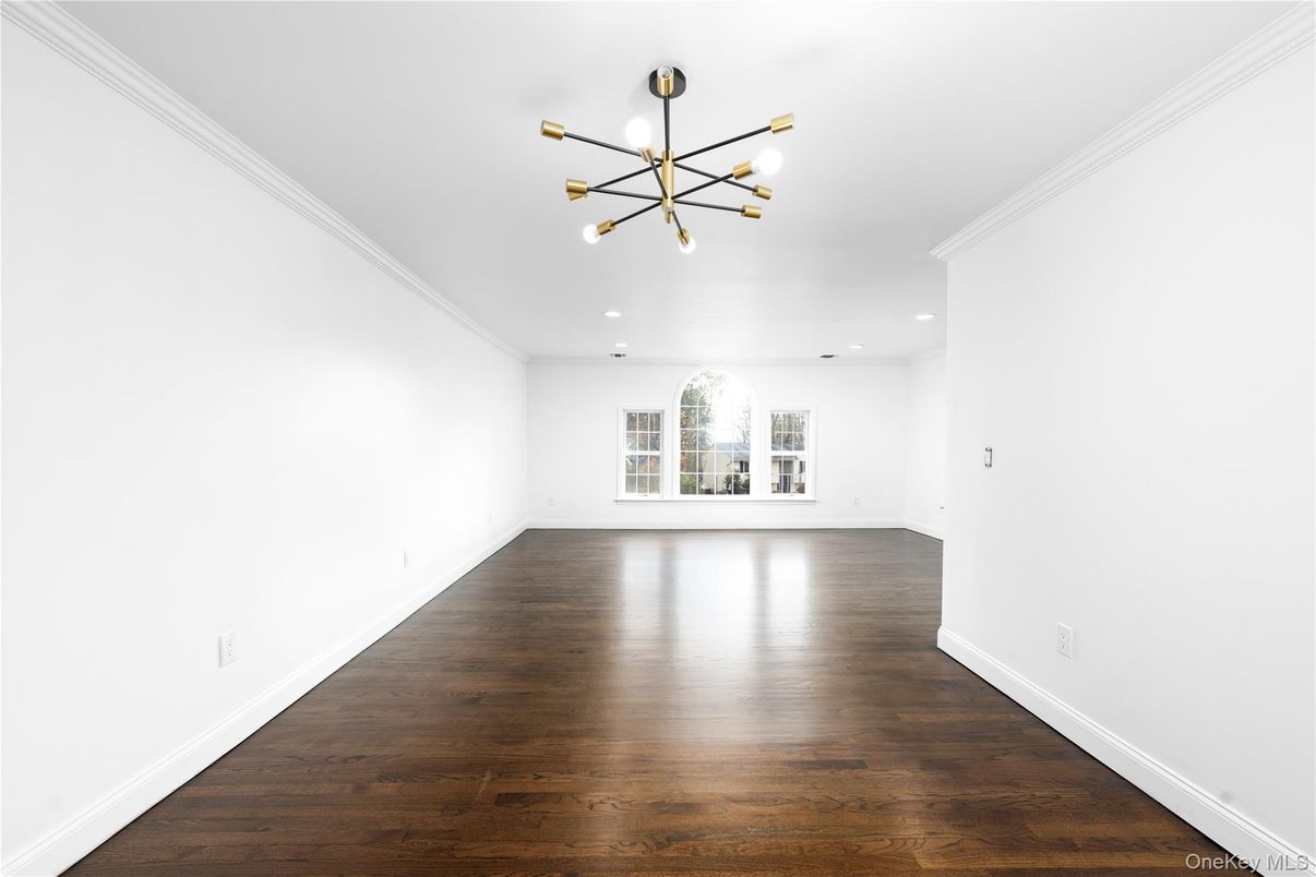 Empty room, Interior, Pendant Lights, Recessed Lighting, Wood Texture Flooring
