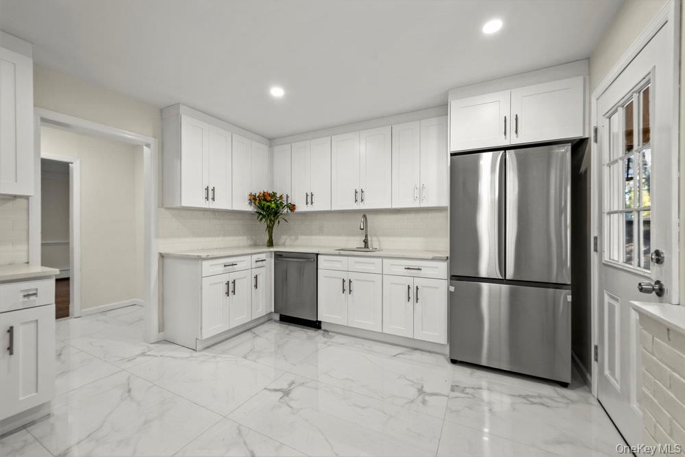 Interior, Kitchen, Marble, Recessed Lighting, Stainless Steel Appliances