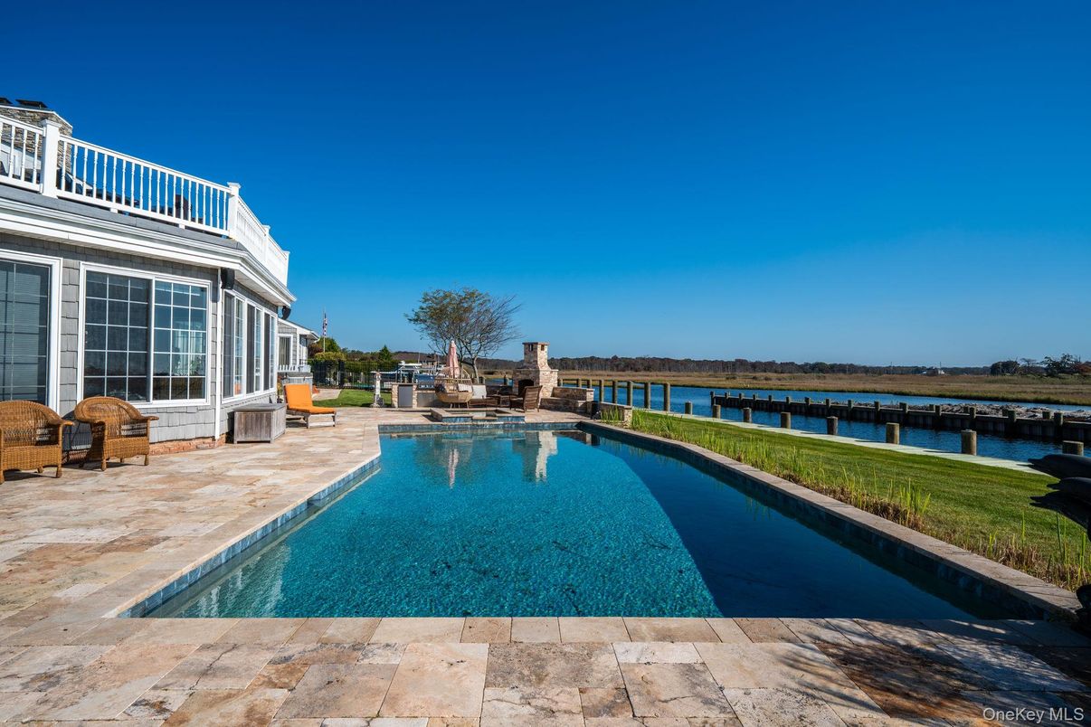 Exterior, Pool, Water