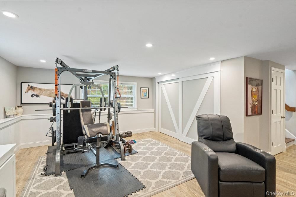 Fitness Equipment, Interior, Recessed Lighting, Wood Texture Flooring