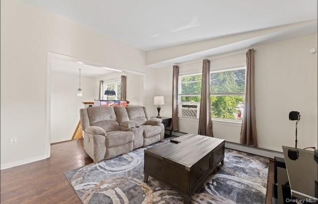 Interior, Living room, Pendant Lights, Wood Texture Flooring