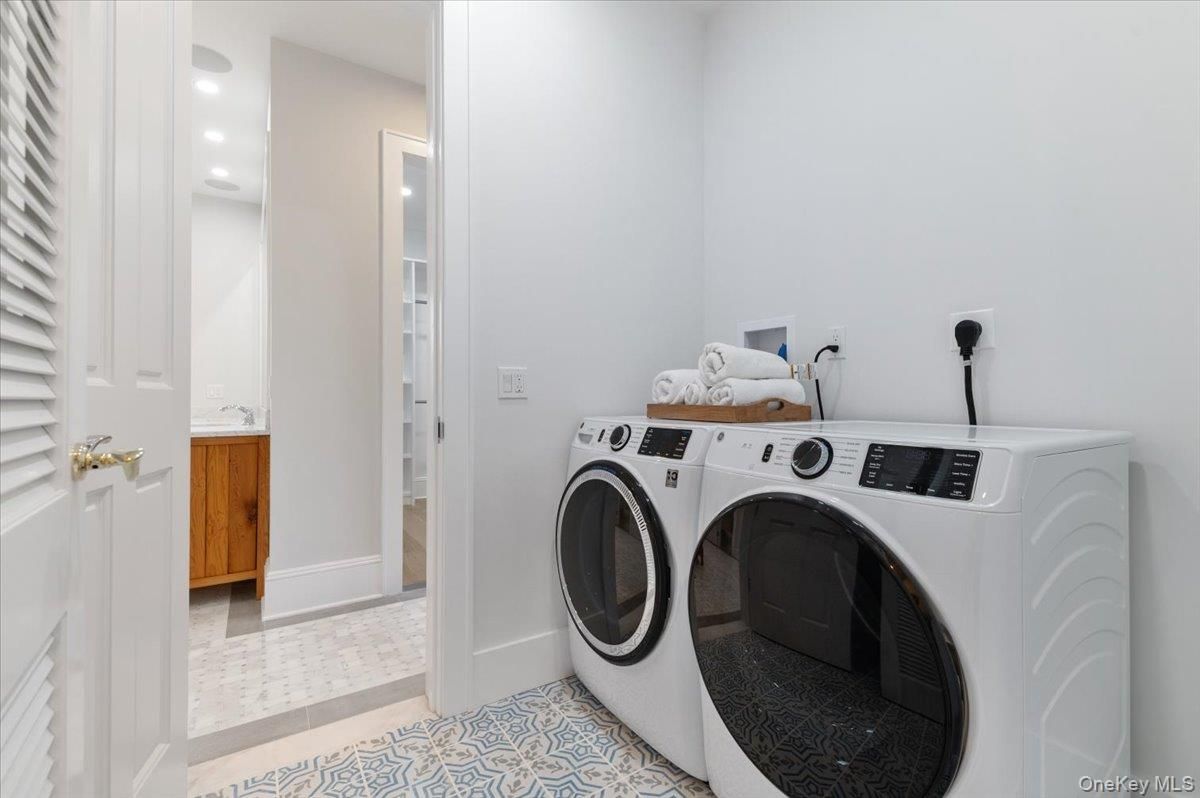 Interior, Recessed Lighting, Washer