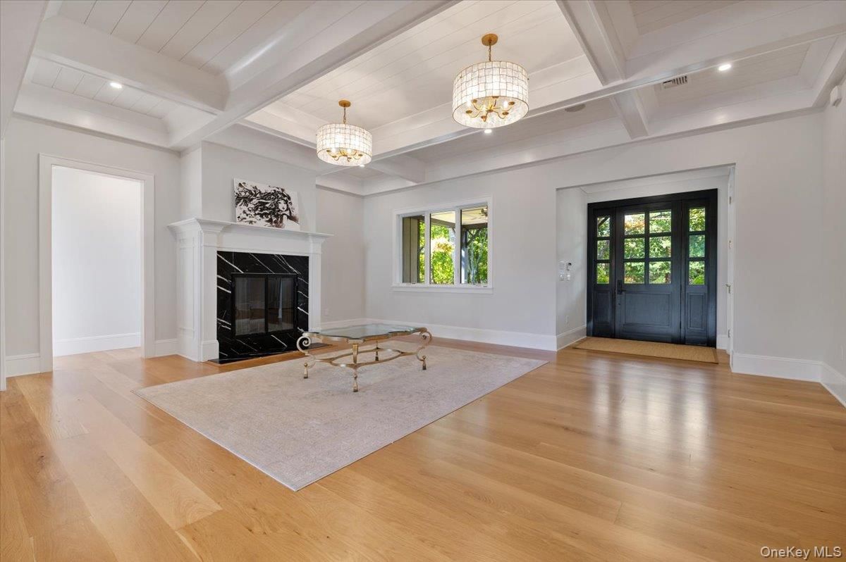 Chandelier, Fireplace, Interior, Recessed Lighting, Wood Texture Flooring