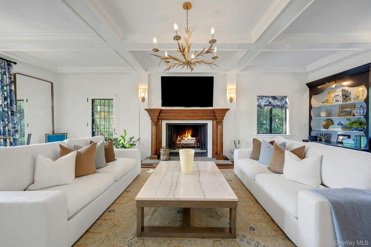 Chandelier, Fireplace, Interior, Living room