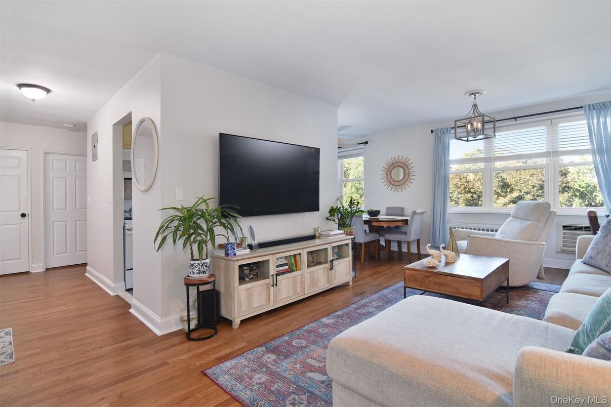 Dining room, Interior, Living room, Pendant Lights, Wood Texture Flooring