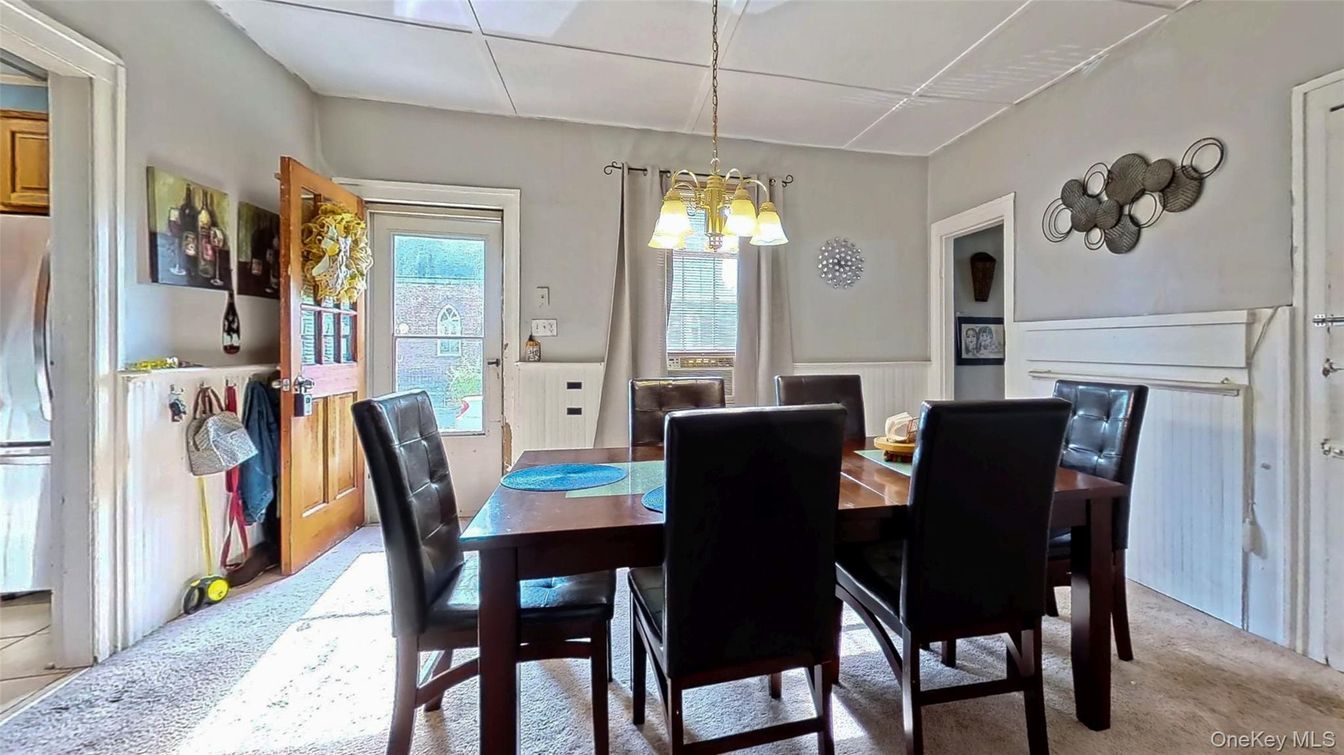 Dining room, Interior, Pendant Lights