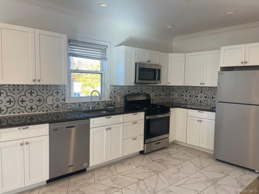 Interior, Kitchen, Marble, Recessed Lighting, Stainless Steel Appliances