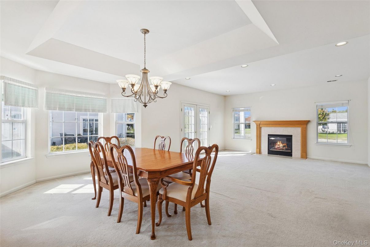 Chandelier, Dining room, Fireplace, Interior, Recessed Lighting