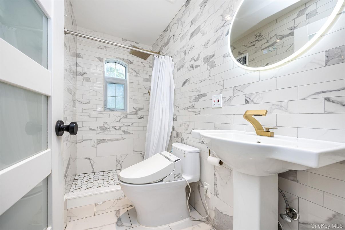 Bathroom, Interior, Marble, Marble Walls