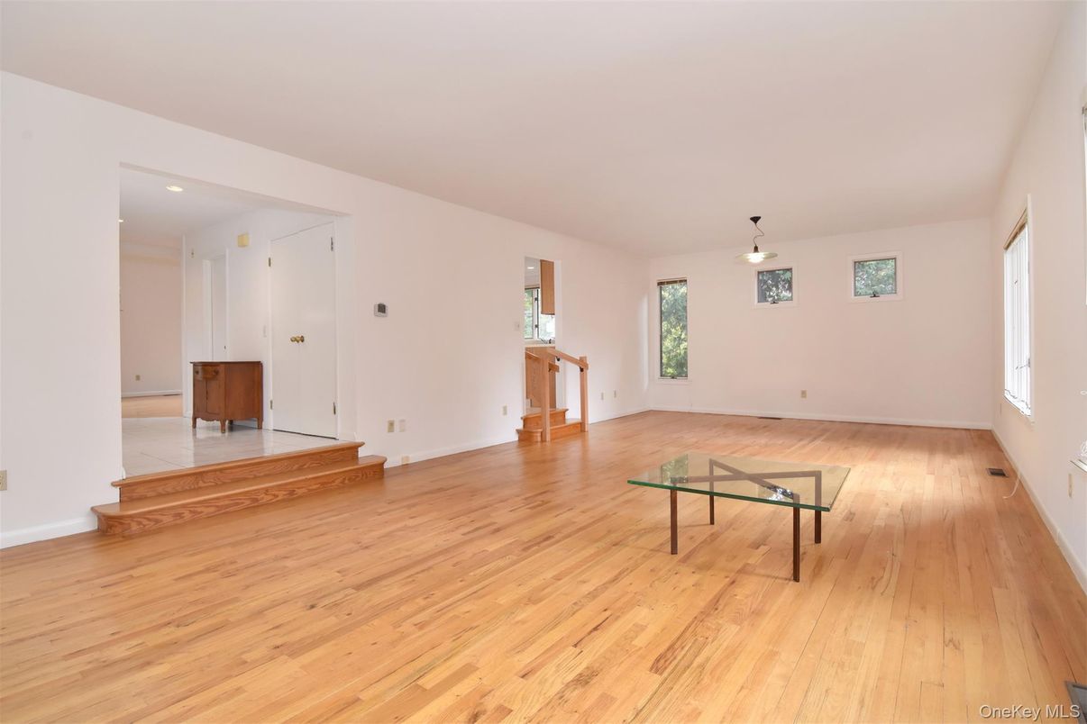 Interior, Pendant Lights, Recessed Lighting, Wood Texture Flooring