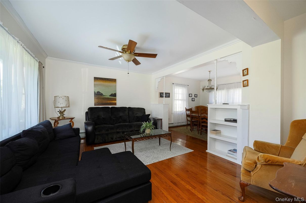 Chandelier, Dining room, Interior, Living room, Wood Texture Flooring