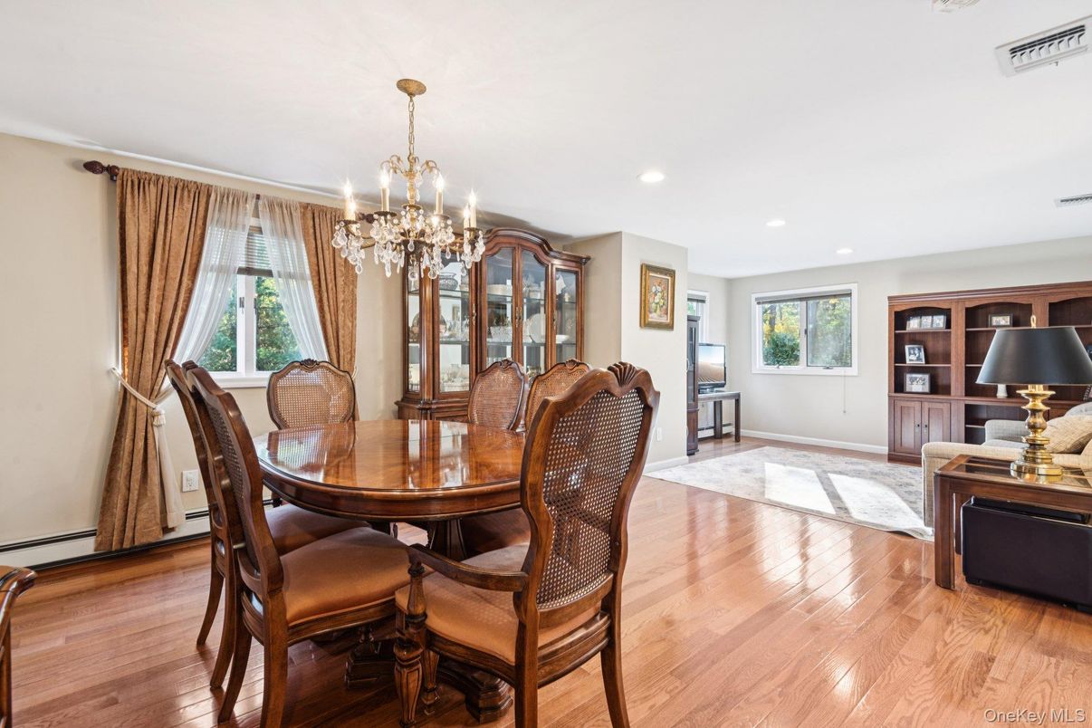 Chandelier, Dining room, Interior, Recessed Lighting, Wood Texture Flooring