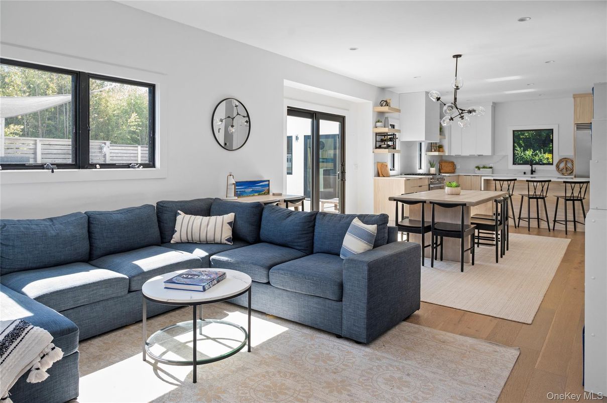 Dining room, Interior, Kitchen, Living room, Pendant Lights, Recessed Lighting, Wood Texture Flooring