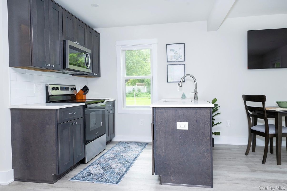 Dining room, Interior, Kitchen, Recessed Lighting, Wood Texture Flooring