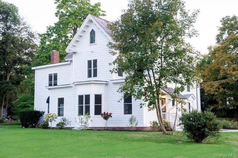 Backyard, Exterior, Facade, Farmhouse