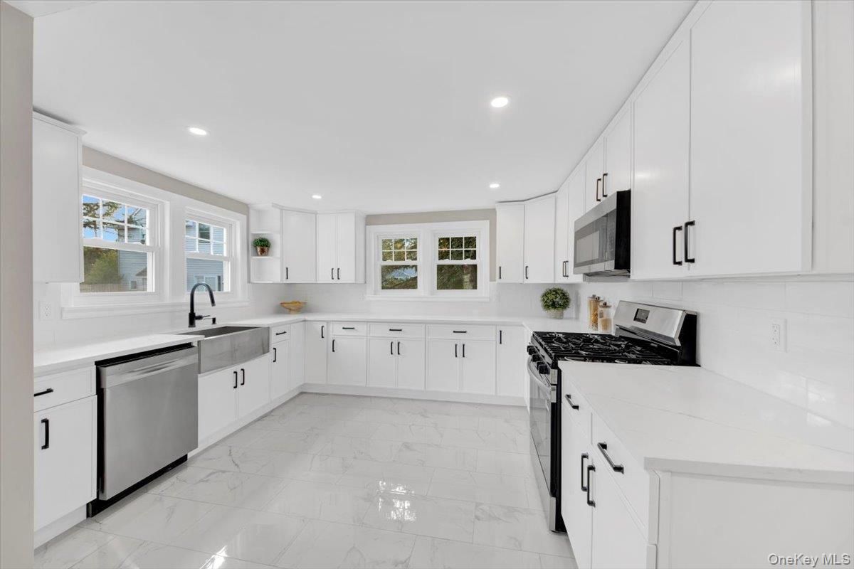 Interior, Kitchen, Marble, Recessed Lighting, Stainless Steel Appliances