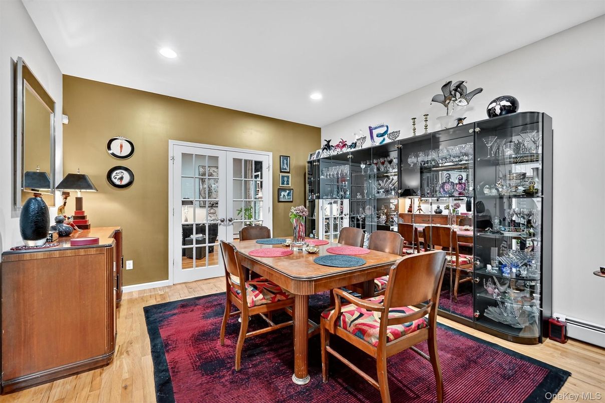 Dining room, Interior, Recessed Lighting, Wood Texture Flooring