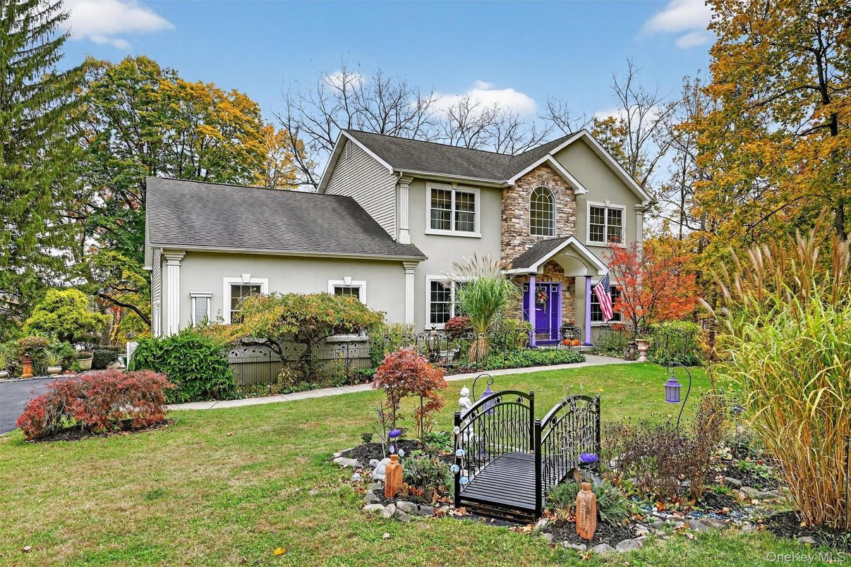 Backyard, Exterior, Facade, Farmhouse