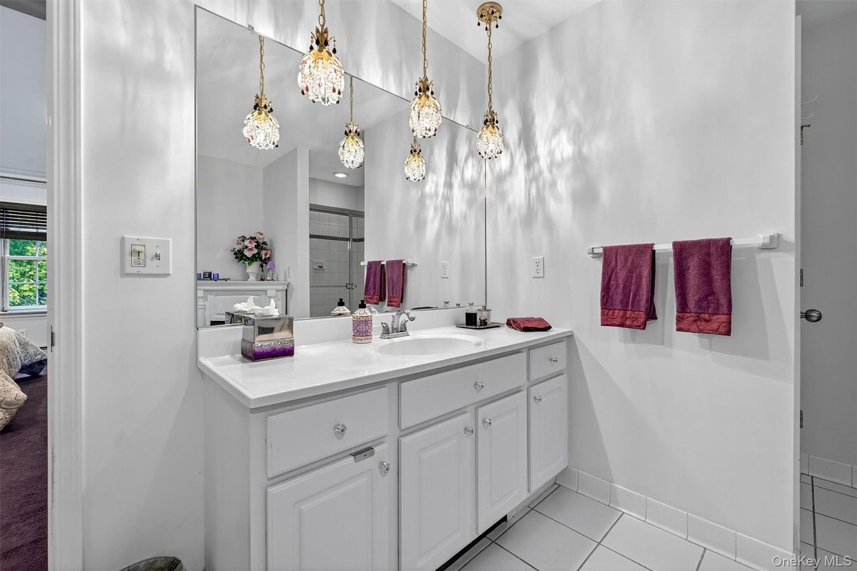 Bathroom, Interior, Pendant Lights