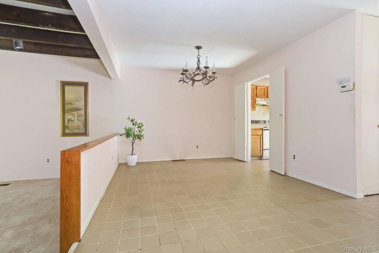 Chandelier, Empty room, Interior