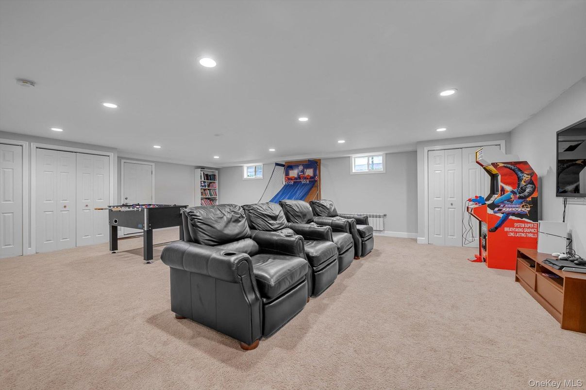 Home Theatre Room, Game Room, Interior, Living room, Recessed Lighting