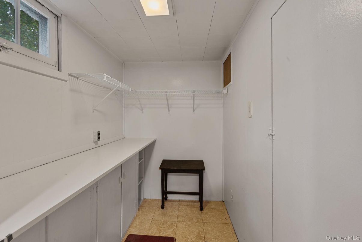 Interior, Recessed Lighting, Walk-in Closets