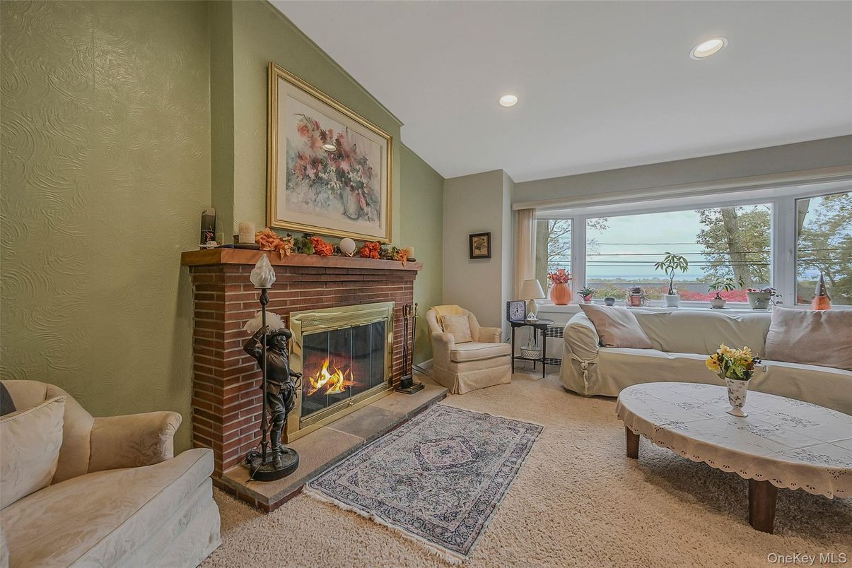 Fireplace, Interior, Living room, Recessed Lighting