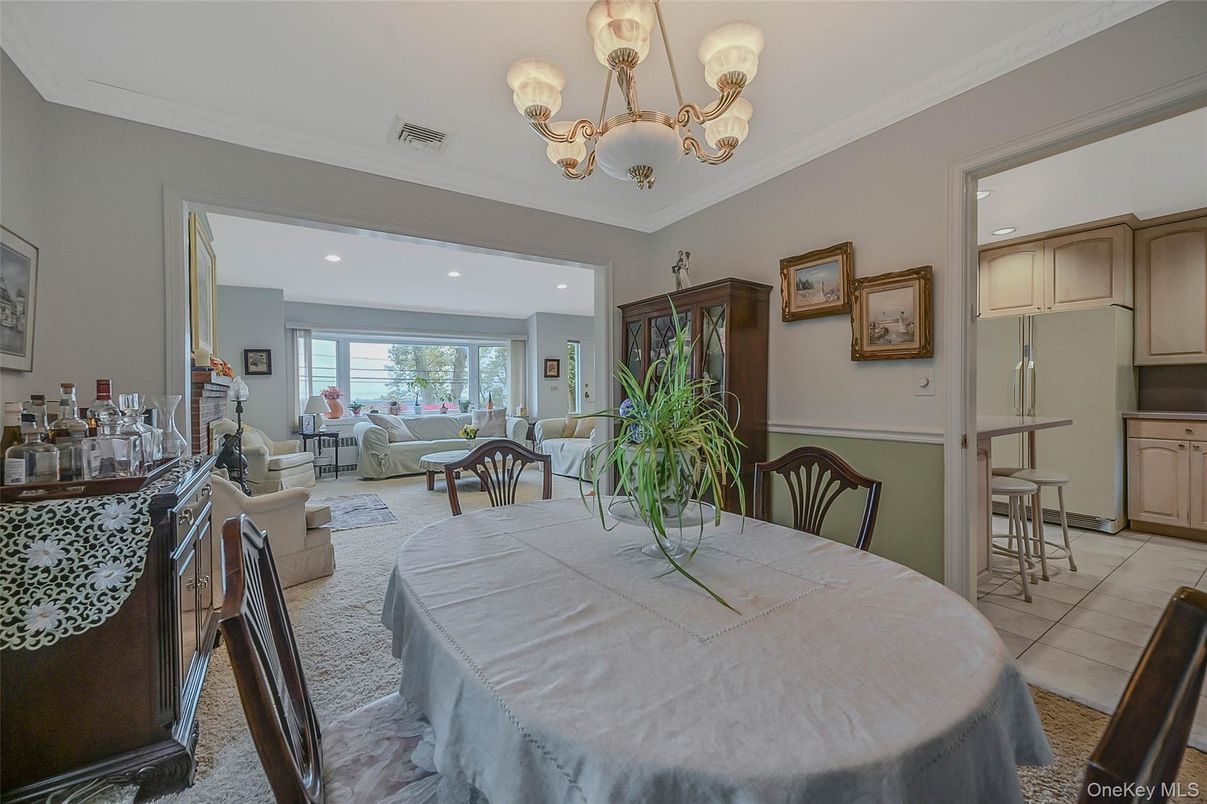 Chandelier, Dining room, Interior, Living room, Recessed Lighting