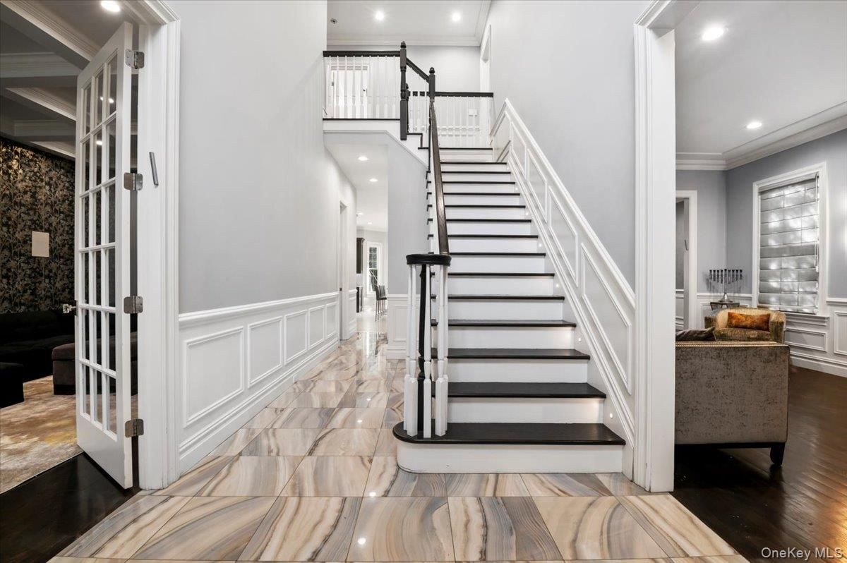 Interior, Marble, Recessed Lighting, Wood Texture Flooring