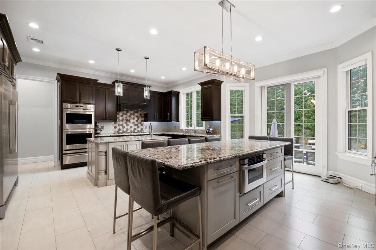 Interior, Kitchen, Pendant Lights, Recessed Lighting, Stainless Steel Appliances