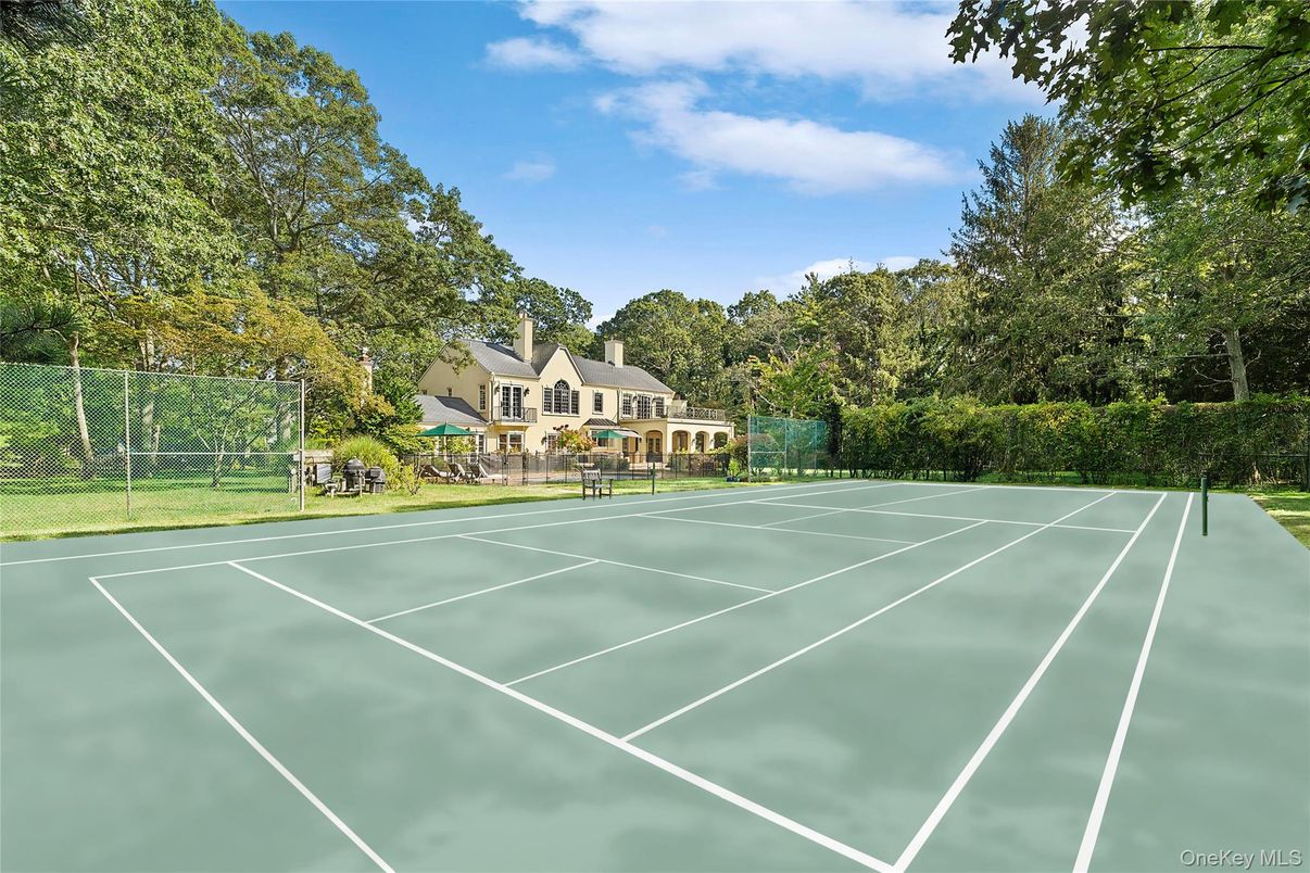 Exterior, Tennis Courts