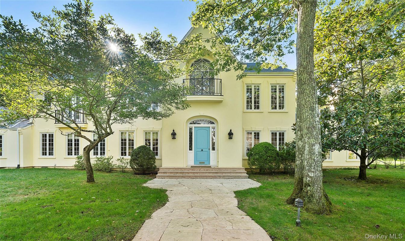 Backyard, Exterior, Facade, French Provincial