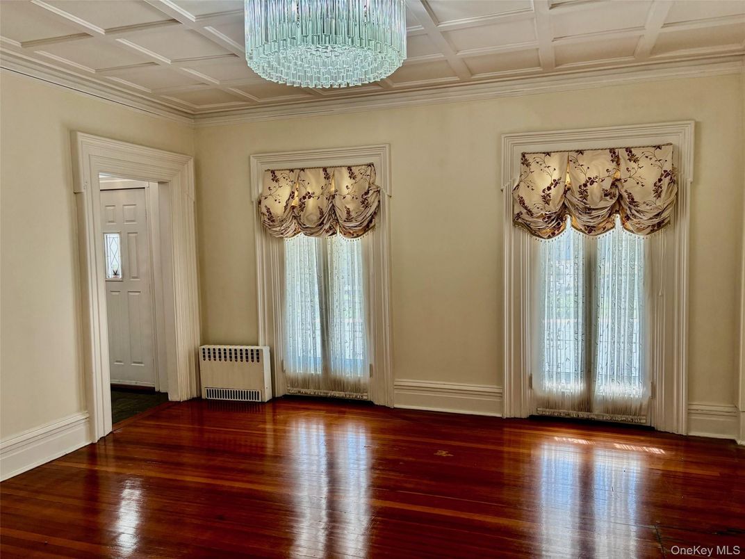 Chandelier, Empty room, Interior, Wood Texture Flooring