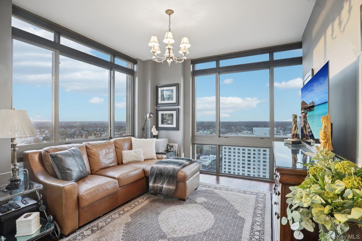Chandelier, Interior, Water, Wood Texture Flooring