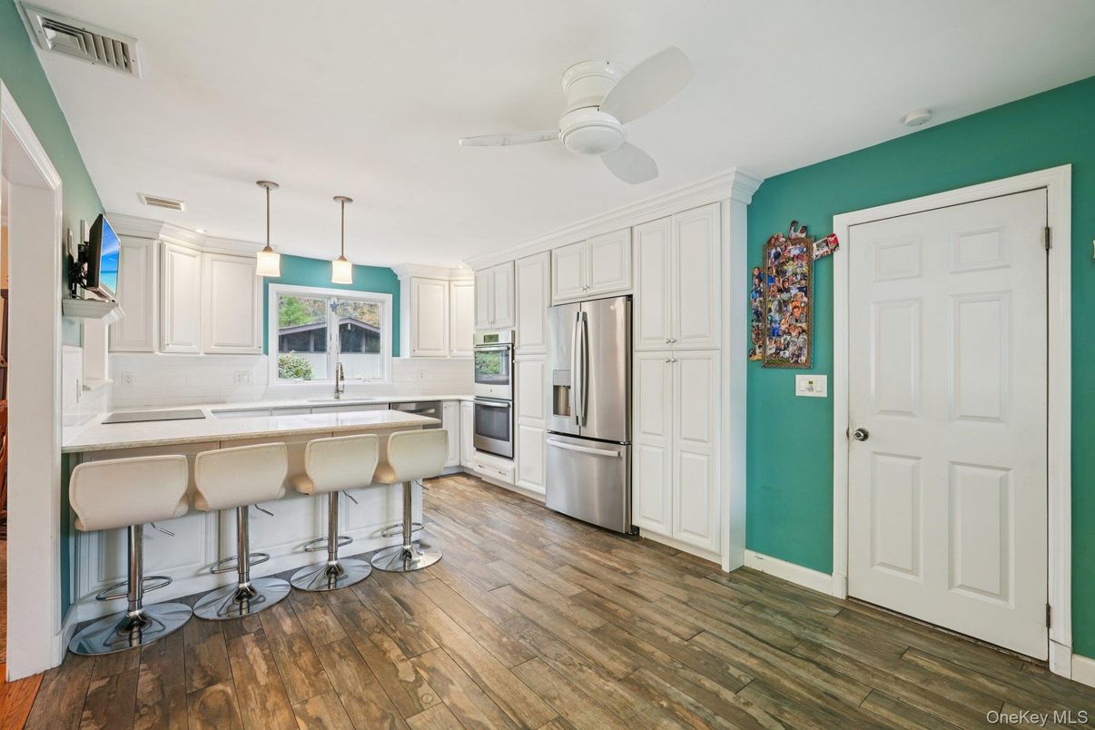 Interior, Kitchen, Pendant Lights, Stainless Steel Appliances, Wood Texture Flooring