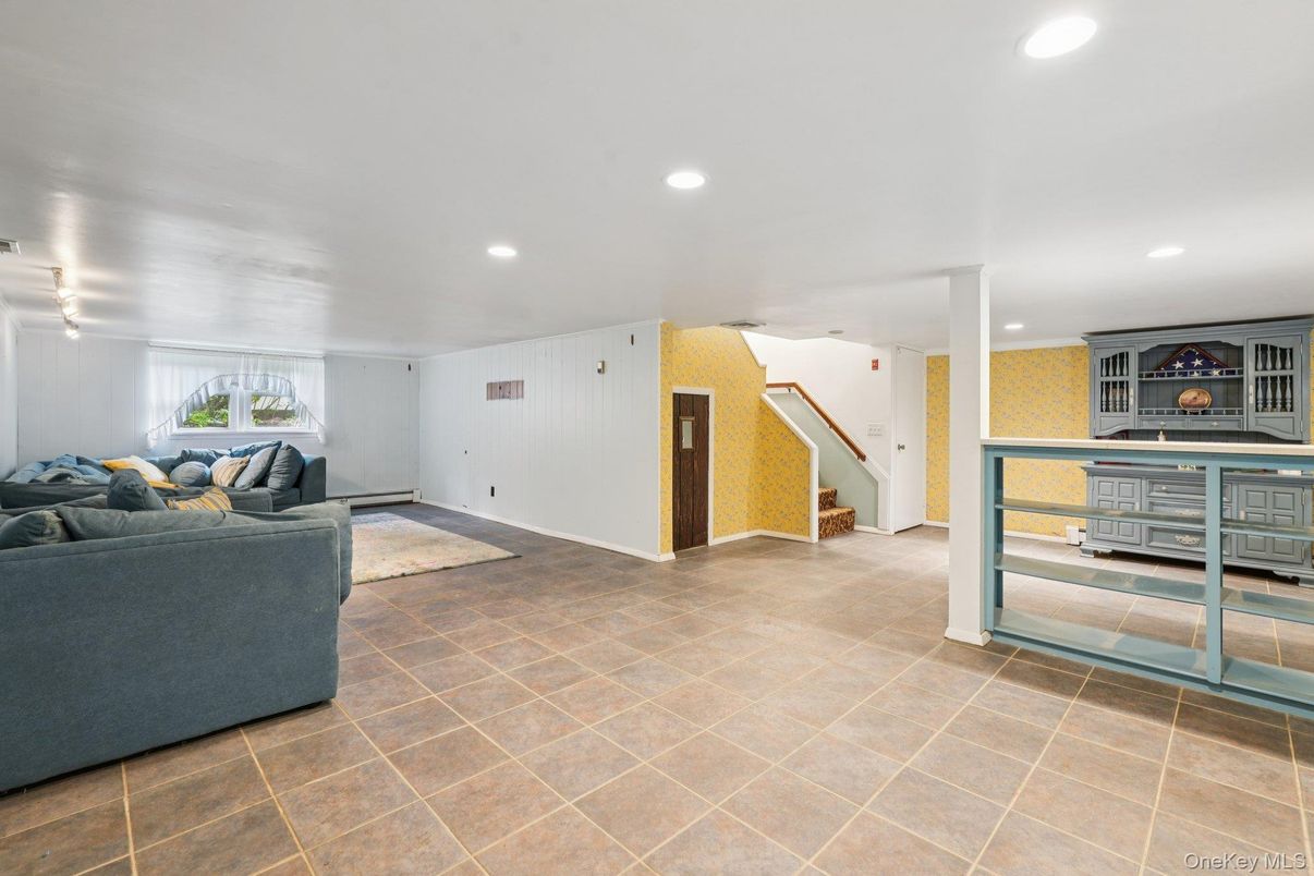 Interior, Living room, Recessed Lighting