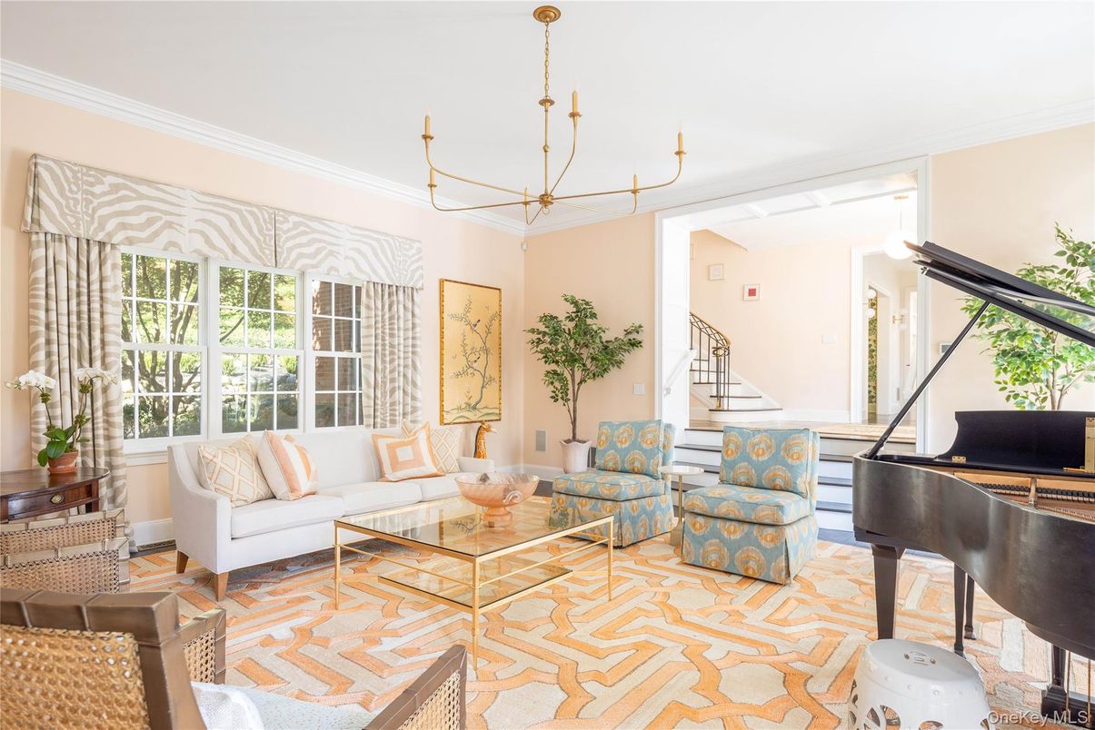 Interior, Living room, Pendant Lights, Piano