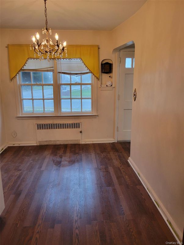 Chandelier, Empty room, Interior, Wood Texture Flooring
