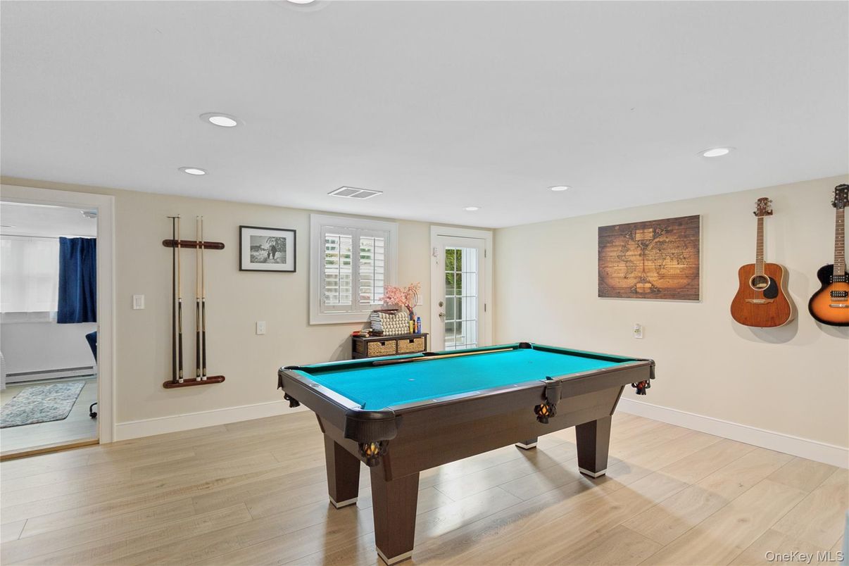 Billiard Table, Game Room, Interior, Recessed Lighting, Wood Texture Flooring