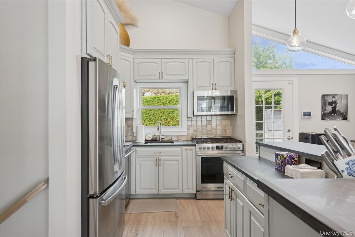 Interior, Kitchen, Pendant Lights, Stainless Steel Appliances, Wood Texture Flooring