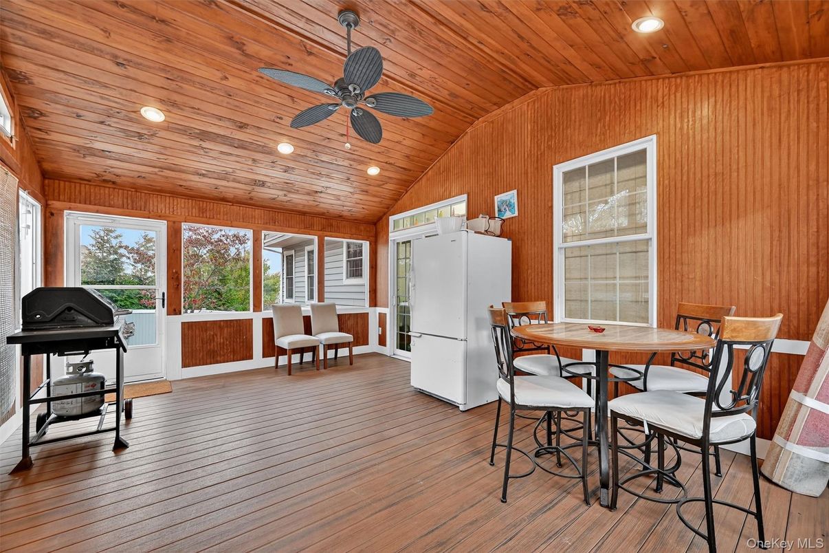 Dining room, Interior, Recessed Lighting, Wooden Ceilings, Wood Texture Flooring, Wooden Walls