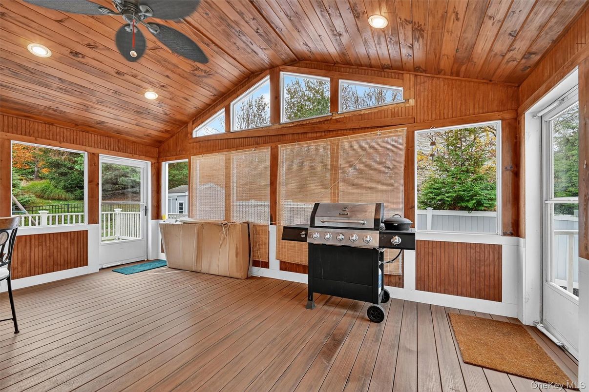 Interior, Recessed Lighting, Sun Room, Wooden Ceilings, Wood Texture Flooring