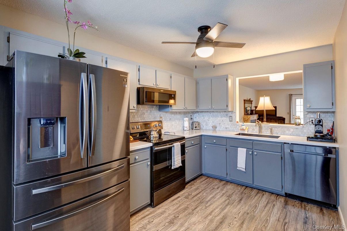 Interior, Kitchen, Stainless Steel Appliances, Wood Texture Flooring