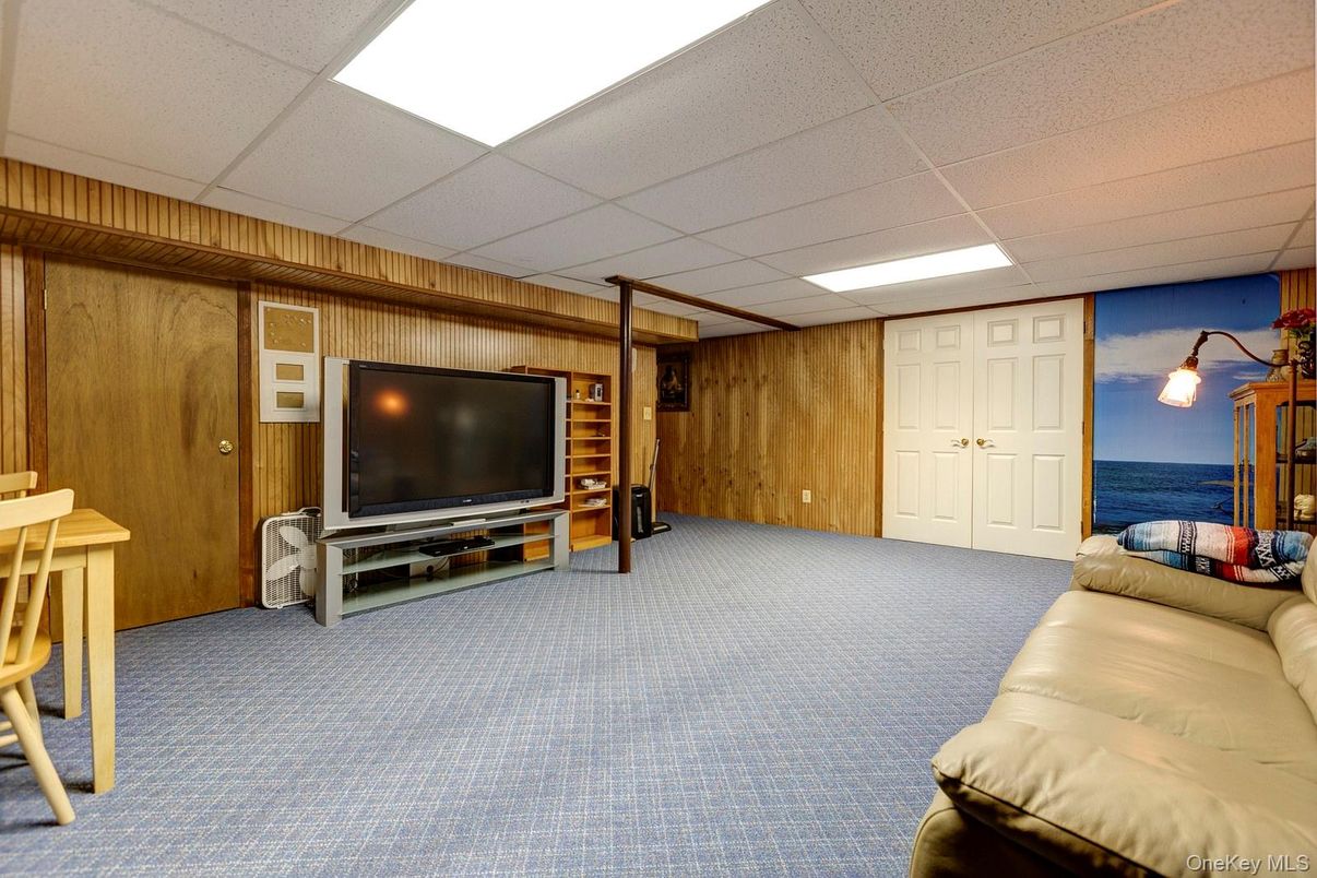 Interior, Living room, Recessed Lighting, Water, Wooden Walls