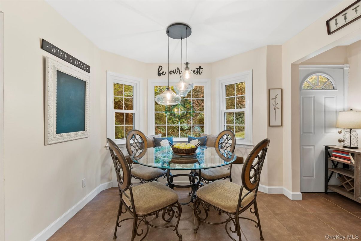 Dining room, Interior, Pendant Lights