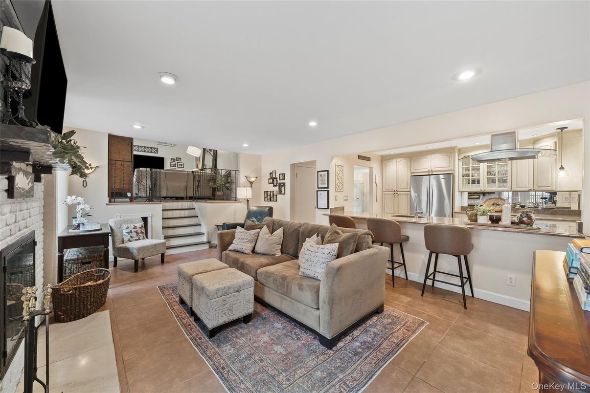 Fireplace, Interior, Kitchen, Living room, Recessed Lighting, Stainless Steel Appliances